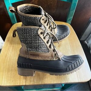 Kamik Sienna Mid Women's Two-Tone Lace-Up Waterproof Winter Boots Size 8
